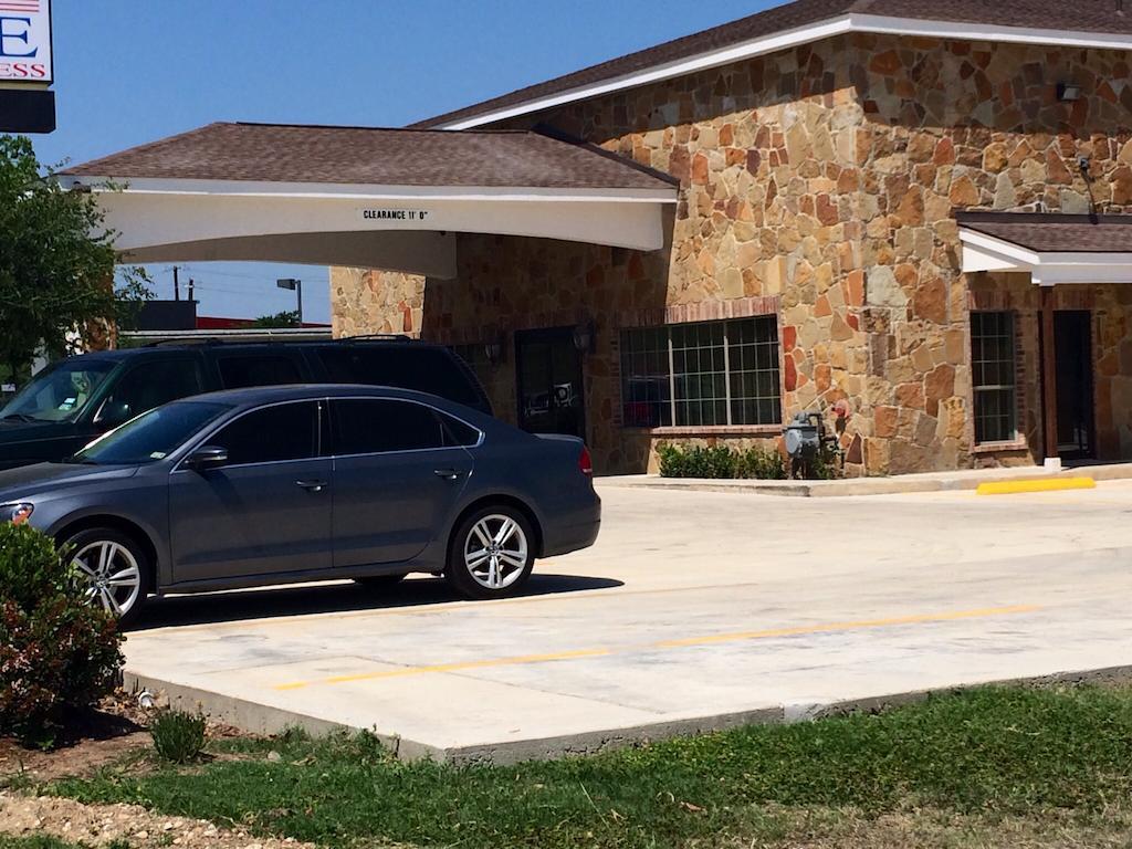 Super 8 By Wyndham San Antonio Near Fort Sam Houston Exteriér fotografie